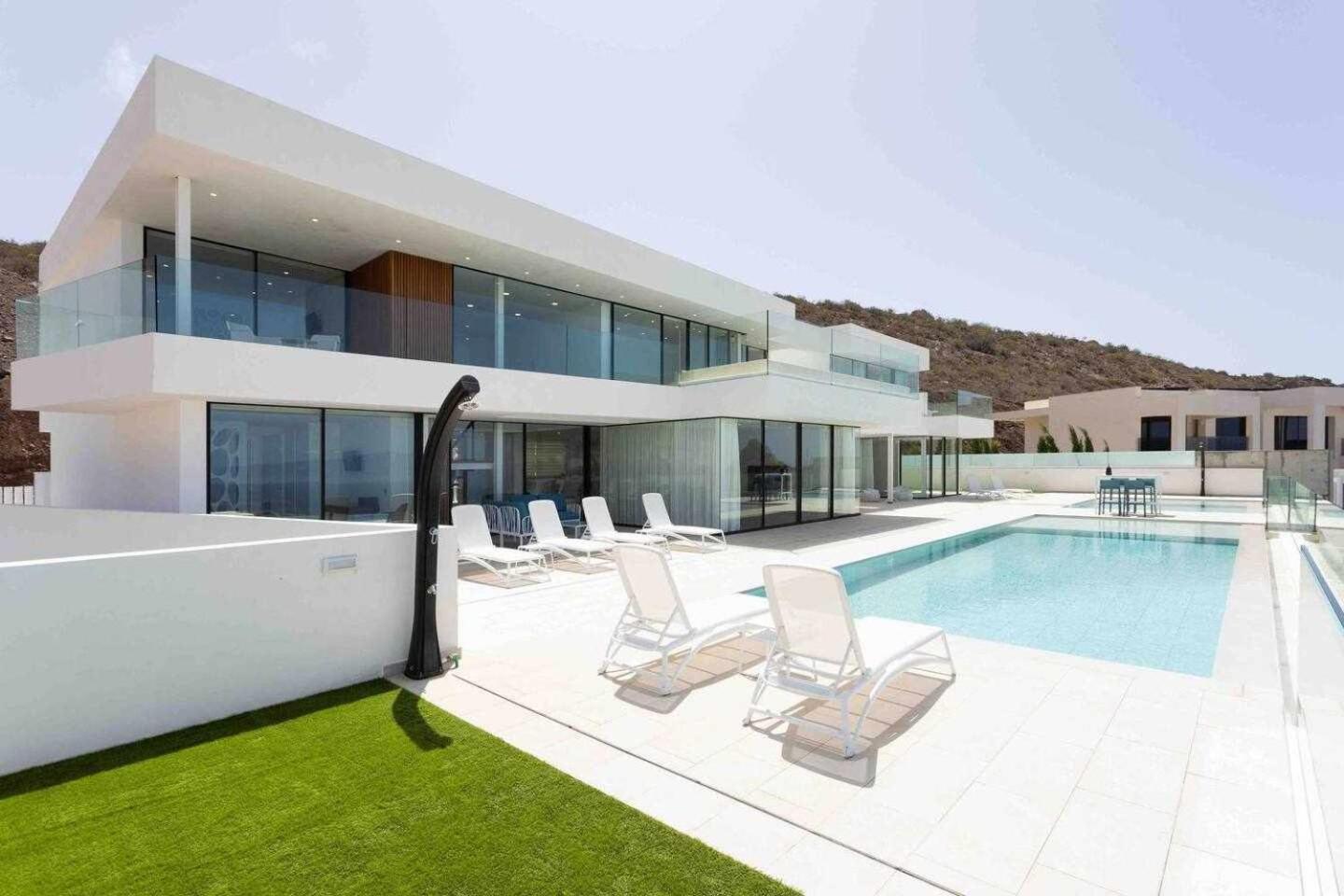 Villa New Luxurious Private *